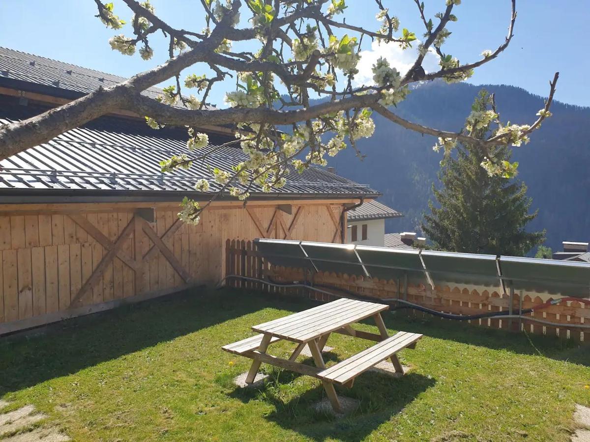 App Col Di Lana - Agriturismo La Majon Da Col Колле-Санта-Лучия Экстерьер фото